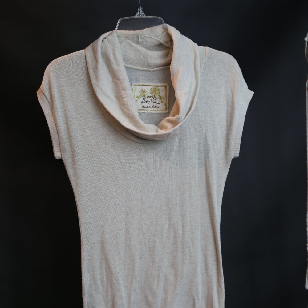 Sleeveless Cowl Neck Knit Top in Cream Size Large